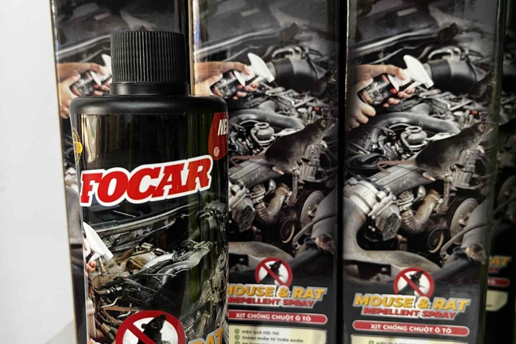 Chai xịt khoang máy chống chuột FOCAR